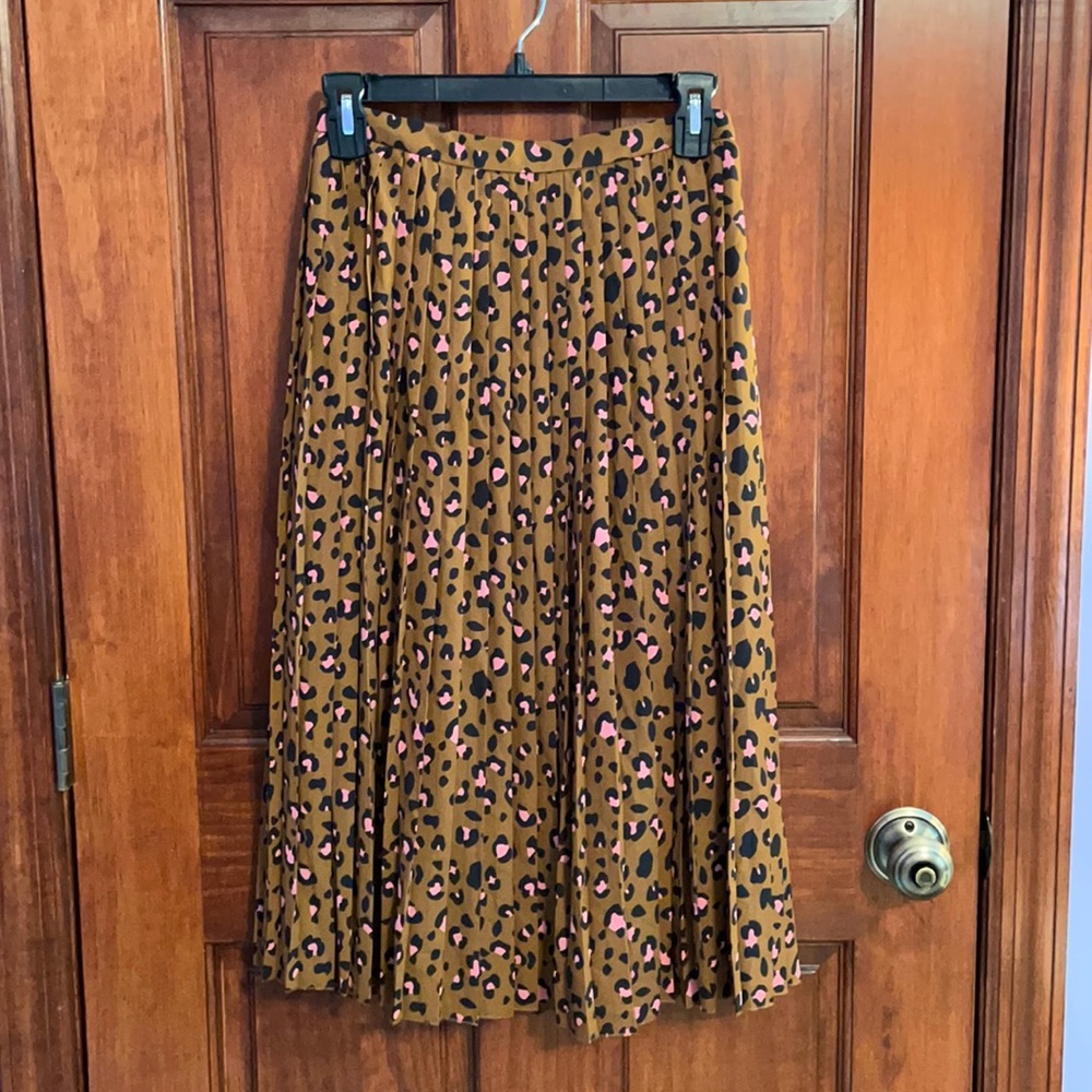 Animal Print Pleated Skirt